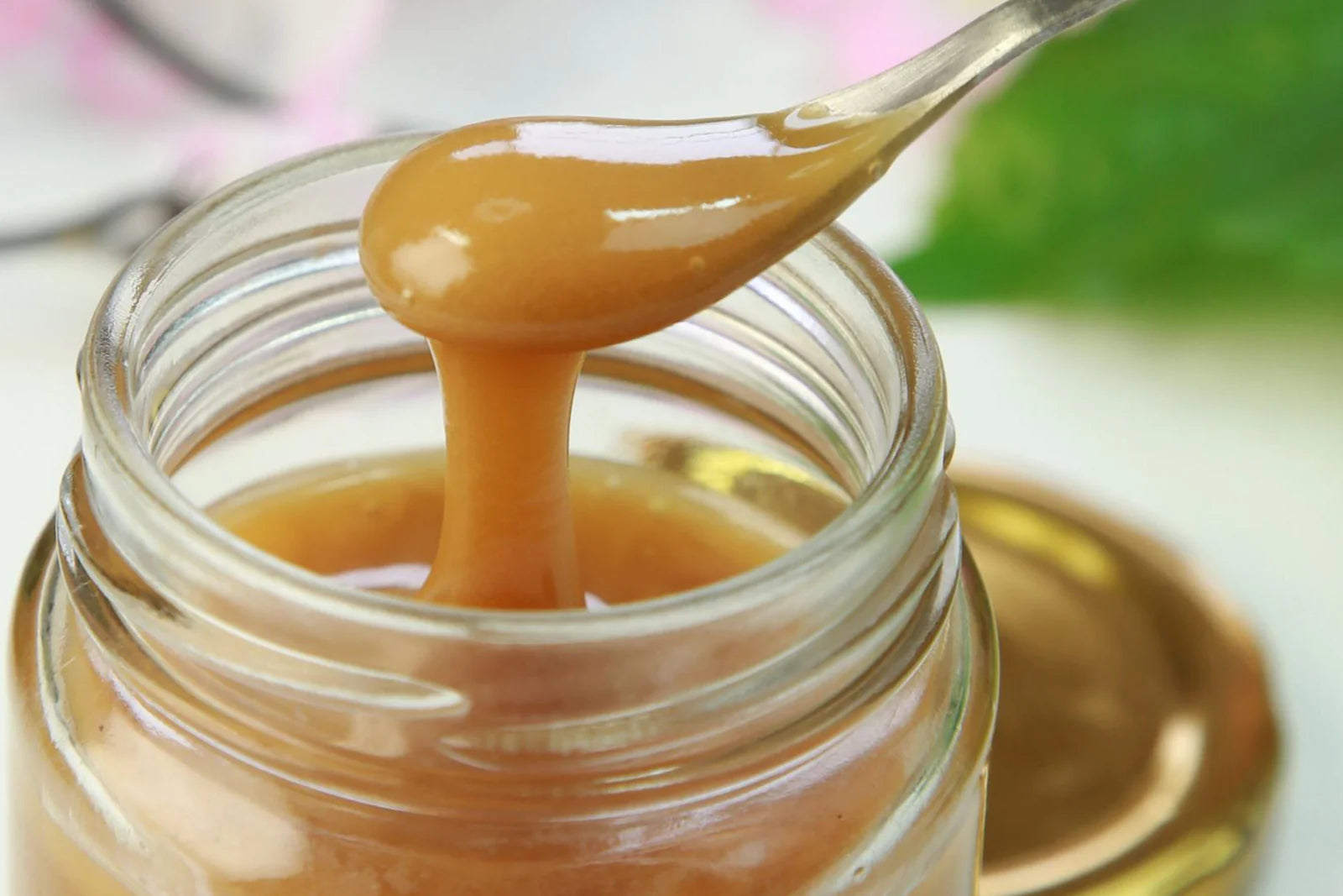 Why We Kept Manuka Honey Out Of Our Wipes!